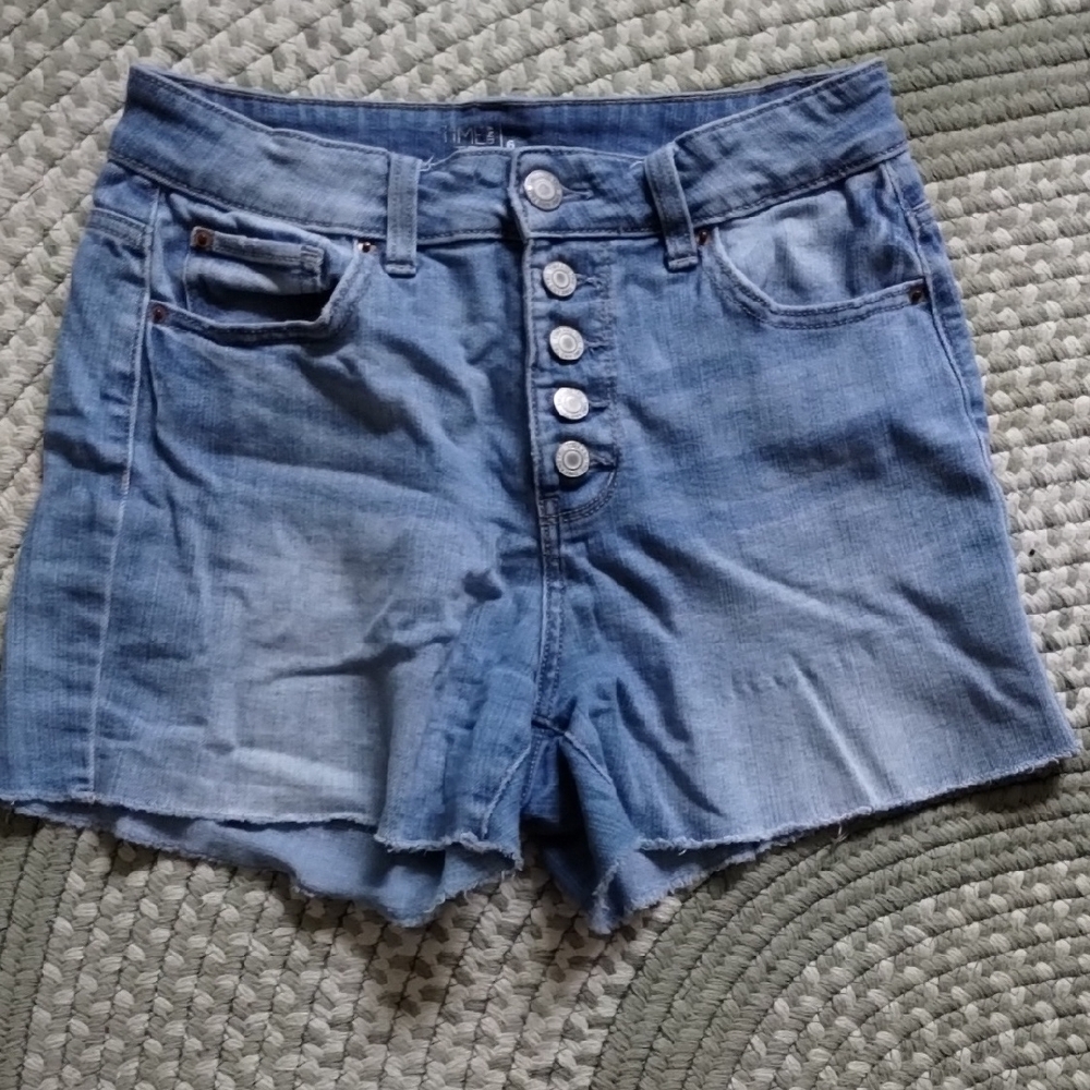 Denim Button-Fly Women's Shorts